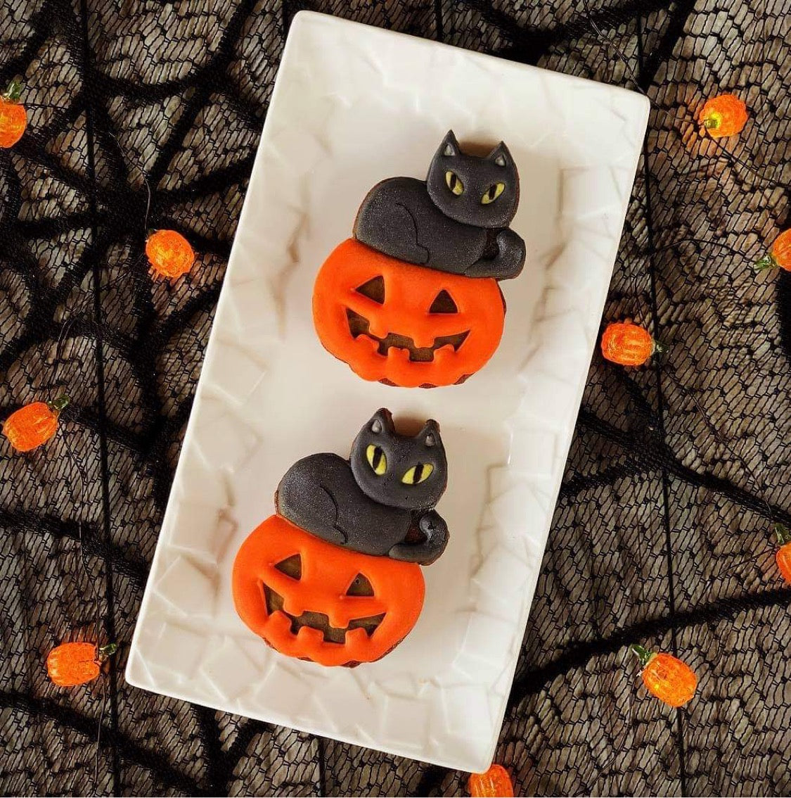 Very Vero Sweets by Design - Halloween Cat and Pumpkin Cookie Cutter