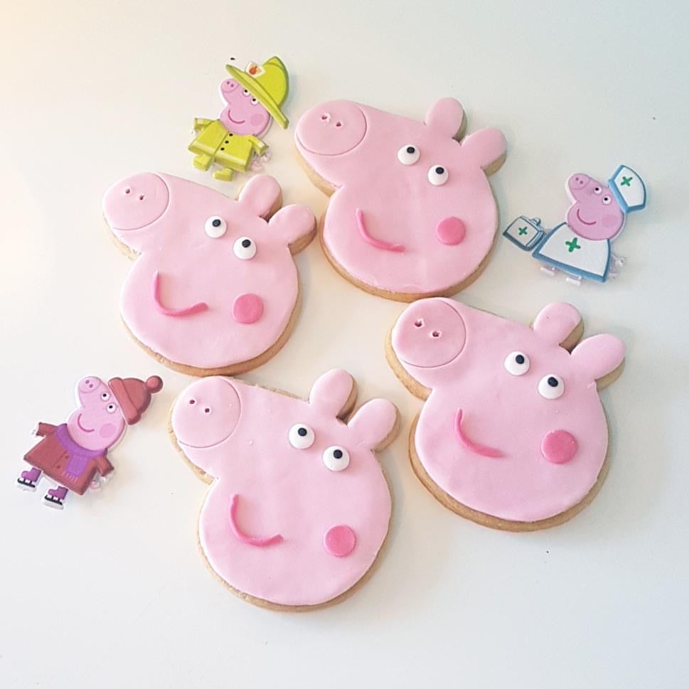 Cartoon Pig Head Cookie Cutter